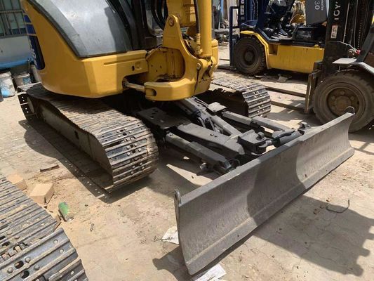 Używany PC50MR-2 Komatsu Mini Digger Zamknięta Kabina Na Placu Budowlanym