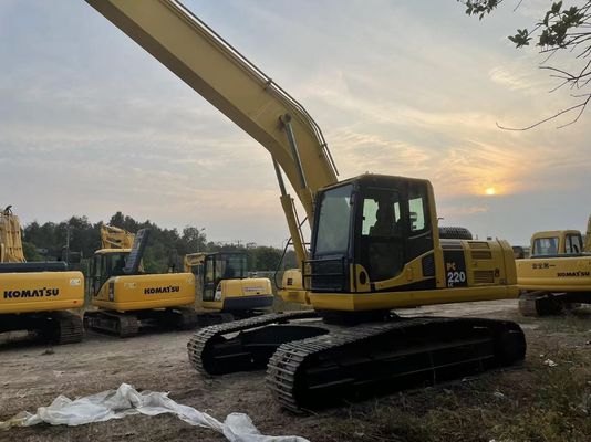 /Japonia /Używany koparz Komatsu PC220-7 /Wędrowca z 18 metrów długim ramieniem