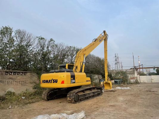 /Japonia /Używany koparz Komatsu PC220-7 /Wędrowca z 18 metrów długim ramieniem