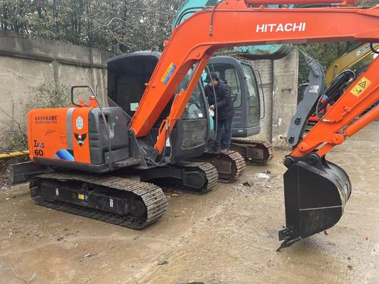 Oryginalny Japonia używany Hitachi ZX60 Mini Excavator z hydraulicznym kciukiem