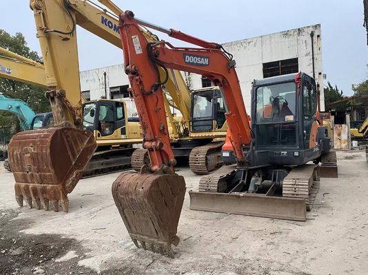 2018 Rok używany mini grabarz Doosan DX60-9C W doskonałym stanie/Sprzedawany mini grabarz Doosan