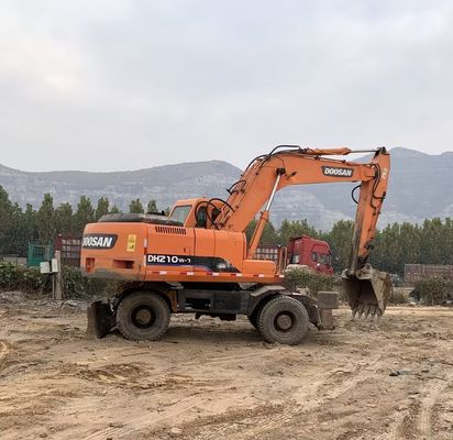 Kolor oryginalny Wyposażone koparki na kółkach Doosan DH210W-7 W dobrym stanie/Wyposażone koparki na kółkach Doosan Do sprzedaży