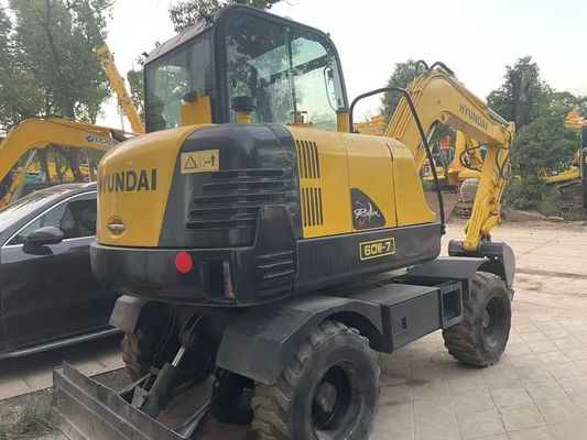 Używany Mini Hyundai R60W-7 Koparz na kółkach Stabilny i wydajny