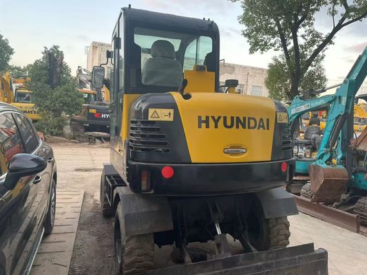 Używany Mini Hyundai R60W-7 Koparz na kółkach Stabilny i wydajny