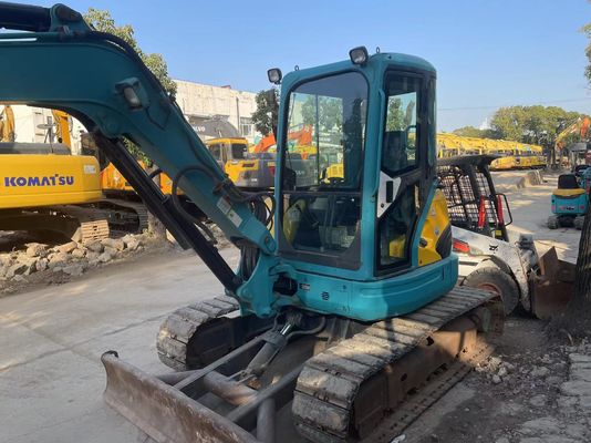 W Japonii używana mini koparka Kubota U40-5 z wydajnym systemem hydraulicznym