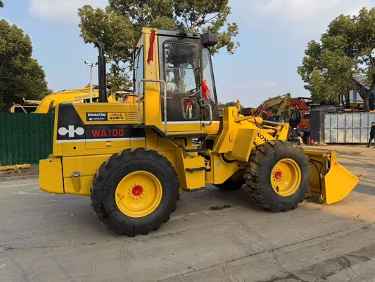 Oryginalny Japoński używany Komatsu WA100-1 Ładowarki kołowe pracujące w ogrodzie