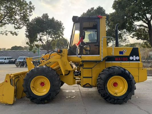 Oryginalny Japoński używany Komatsu WA100-1 Ładowarki kołowe pracujące w ogrodzie