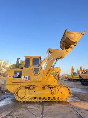 Kolor odfarbowany używany ładowarka Caterpillar 973 w doskonałym stanie