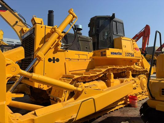 Oryginalny Japoński używany buldozer Komatsu D375A z hydraulicznym rozdzieraczem
