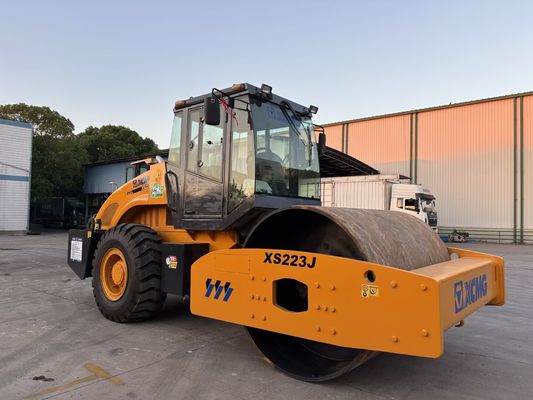 Używany XCMG XS223J kompaktor jednoburbowy Łatwe obsługiwanie i dobry stan