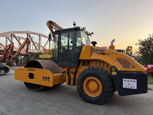 Używany XCMG XS223J kompaktor jednoburbowy Łatwe obsługiwanie i dobry stan