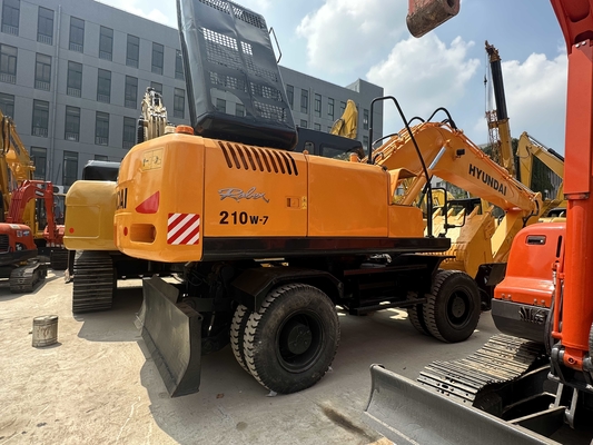 Oryginalny koreański grabarz Hyundai R210W-7 w doskonałym stanie.